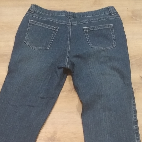 COPY - Reserved A.N.A. Dark Denim Embroidered Flare Leg Jean - Picture 14 of 14